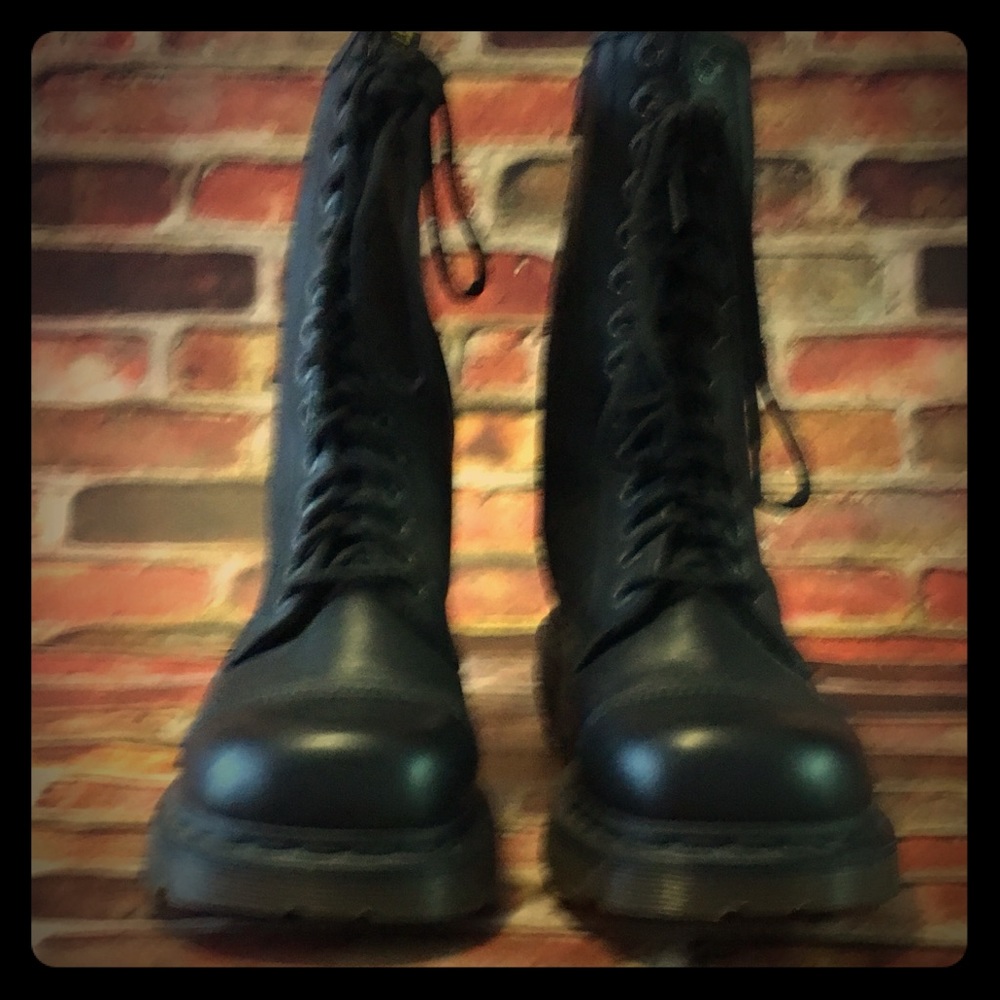 Doc Marten Miranda Side ZIP Women’s size 10